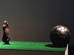 (ワールドカップは大人を子供にする)京都精華大学立体造形７号館ギャラリー/ 京都