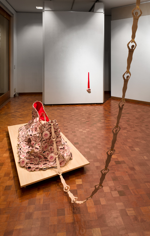 2011年「 ヒト ◯ ことば ◯ ヒト 」