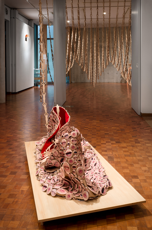 2011年「 ヒト ◯ ことば ◯ ヒト 」