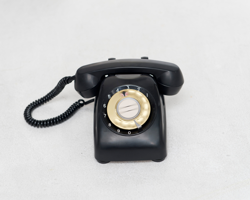 カガヤク○笑み○クロデンワ